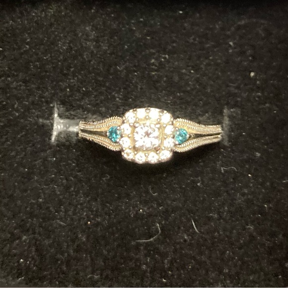 Zales Diamond engagement ring - Picture 8 of 11